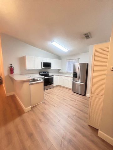 8825 GRAND PALMS CIRCLE B, Kissimmee, FL 34747