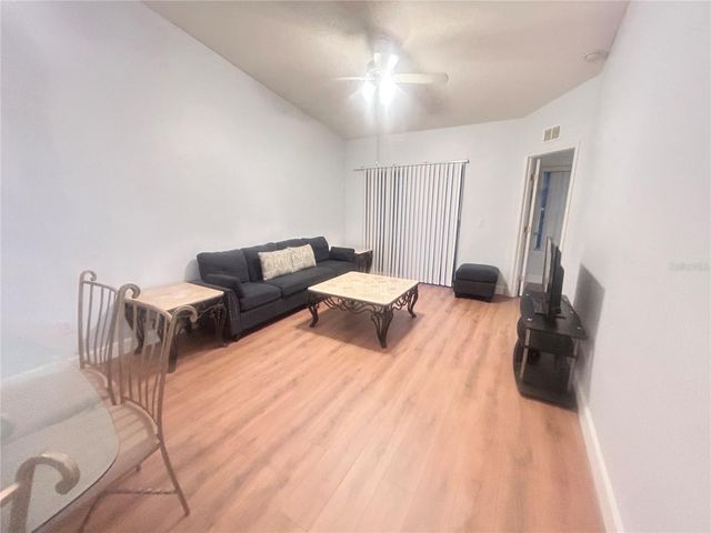 8825 GRAND PALMS CIRCLE B, Kissimmee, FL 34747