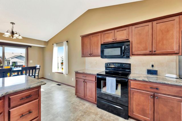 5112 N Saker Cir, Wichita, KS 67219