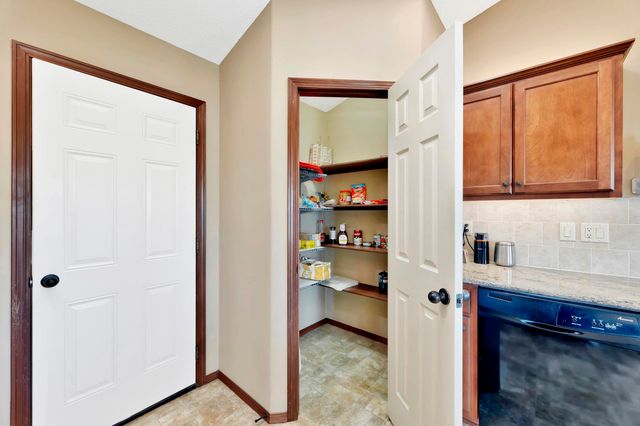 5112 N Saker Cir, Wichita, KS 67219