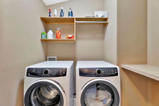 5112 N Saker Cir, Wichita, KS 67219