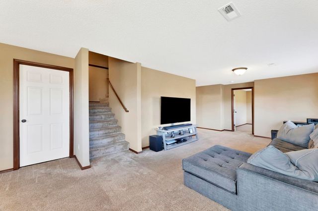 5112 N Saker Cir, Wichita, KS 67219