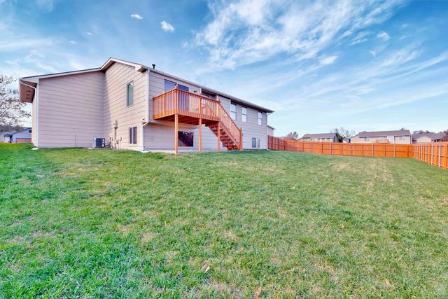 5112 N Saker Cir, Wichita, KS 67219