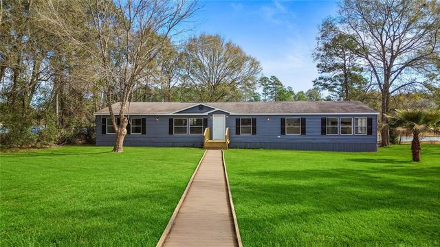 11759 W Hollyhill Drive, Plantersville, TX 77363