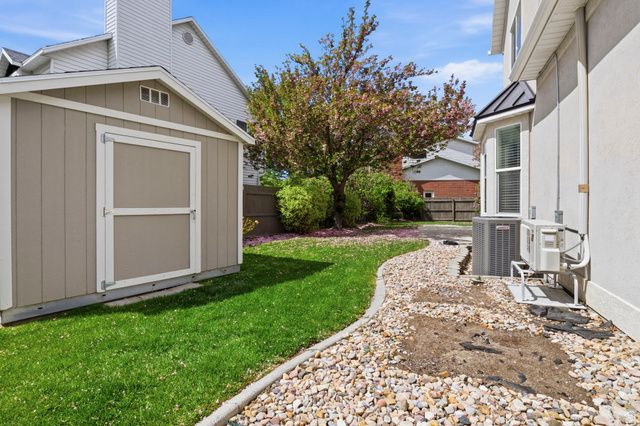 189 N PALISADE DR, Orem, UT 84097