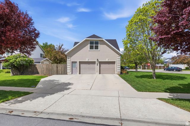 189 N PALISADE DR, Orem, UT 84097