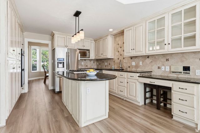 189 N PALISADE DR, Orem, UT 84097