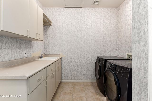 10094 E Stone Spring Place, Tucson, AZ 85749