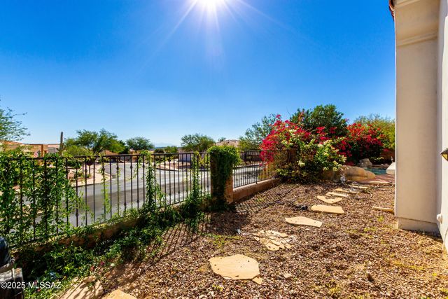 10094 E Stone Spring Place, Tucson, AZ 85749