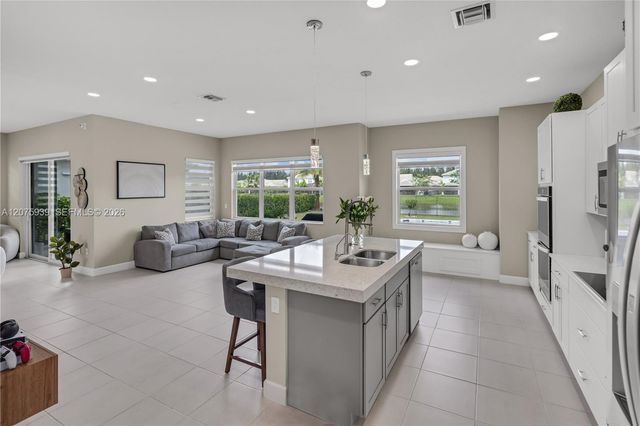 15769 Hummingbird Lane, Westlake, FL 33470