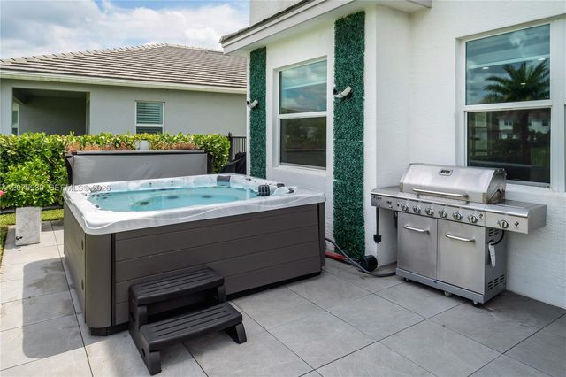 15769 Hummingbird Lane, Westlake, FL 33470