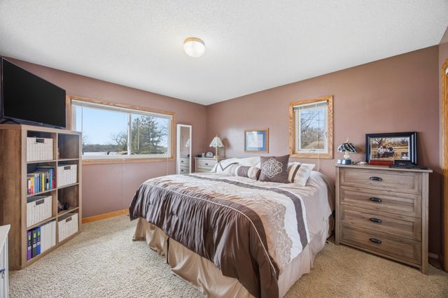 1021 Stony Brook Manor, Fergus Falls, MN 56537