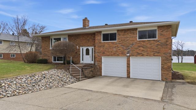 1021 Stony Brook Manor, Fergus Falls, MN 56537