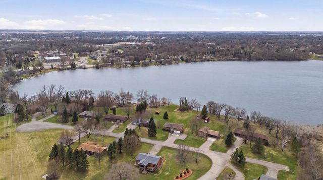 1021 Stony Brook Manor, Fergus Falls, MN 56537