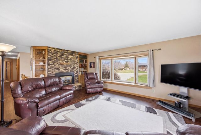 1021 Stony Brook Manor, Fergus Falls, MN 56537