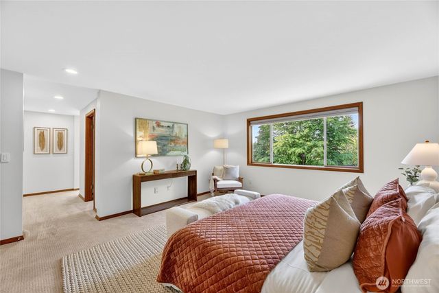 19223 63rd Avenue NE, Kenmore, WA 98028
