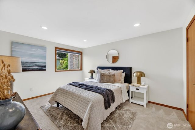 19223 63rd Avenue NE, Kenmore, WA 98028