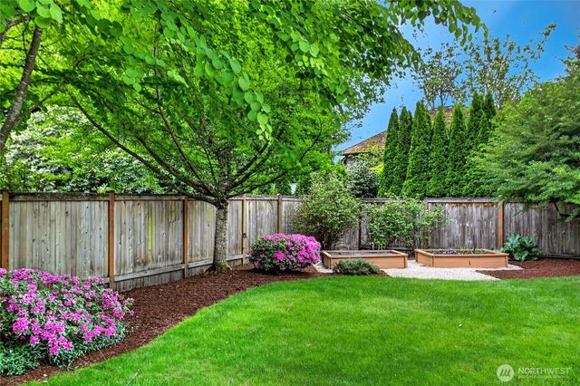 19223 63rd Avenue NE, Kenmore, WA 98028