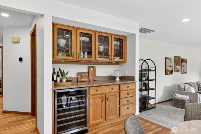 19223 63rd Avenue NE, Kenmore, WA 98028