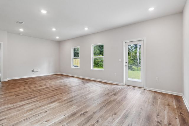 128 Milestone Trail, Crawfordville, FL 32327