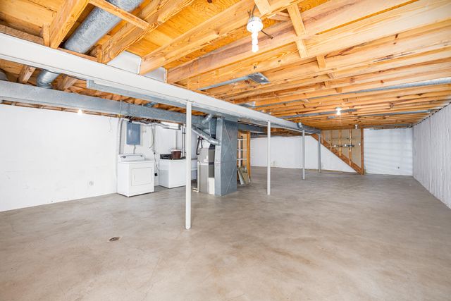 8915 Oakview Street, Plymouth, MI 48170