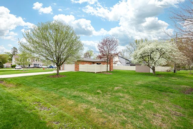 8915 Oakview Street, Plymouth, MI 48170