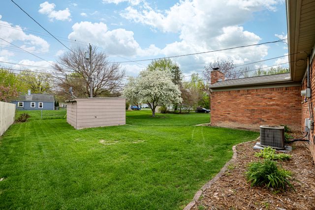8915 Oakview Street, Plymouth, MI 48170