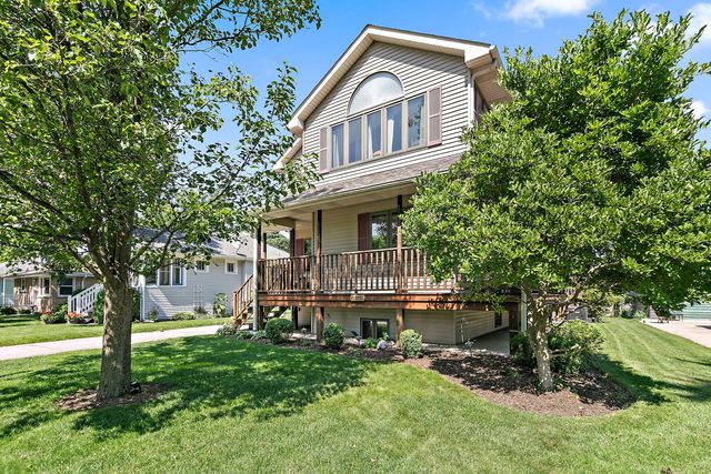 133 N Elroy Avenue, Bartlett, IL 60103