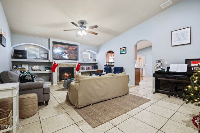 14351 SPANISH POINT Drive, El Paso, TX 79938