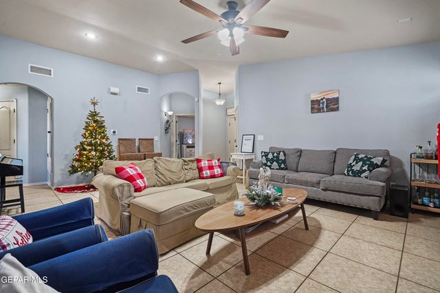 14351 SPANISH POINT Drive, El Paso, TX 79938