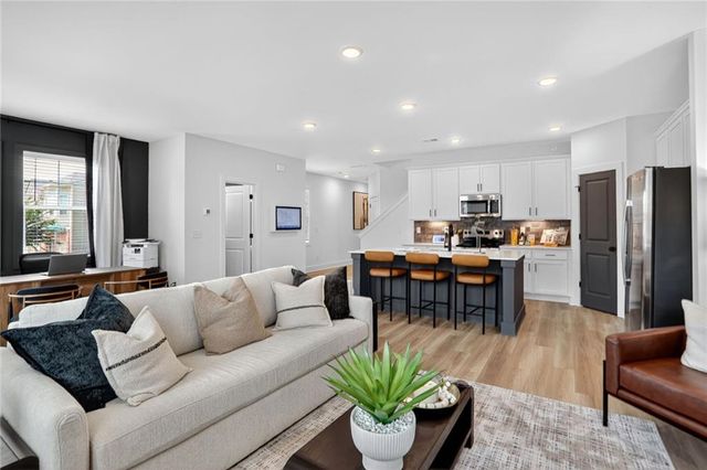 3230 Cyrus Creek Drive 21, Kennesaw, GA 30152