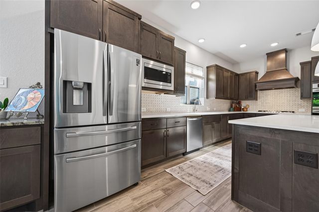 411 Callery Pear Court, Conroe, TX 77304