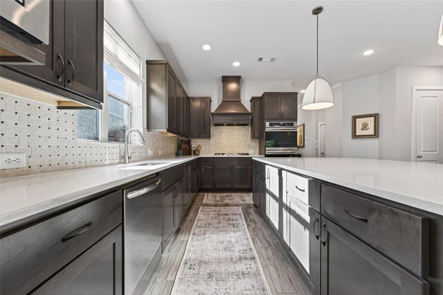 411 Callery Pear Court, Conroe, TX 77304