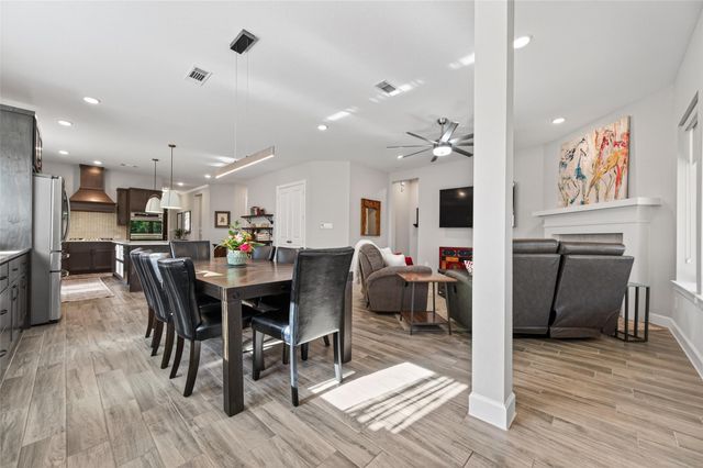 411 Callery Pear Court, Conroe, TX 77304