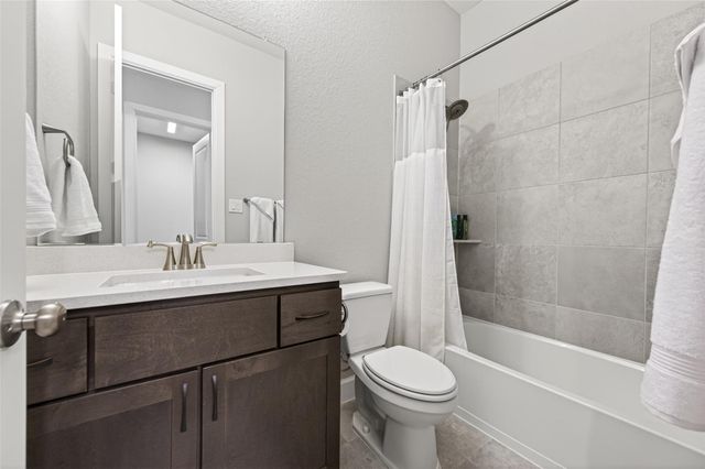 411 Callery Pear Court, Conroe, TX 77304