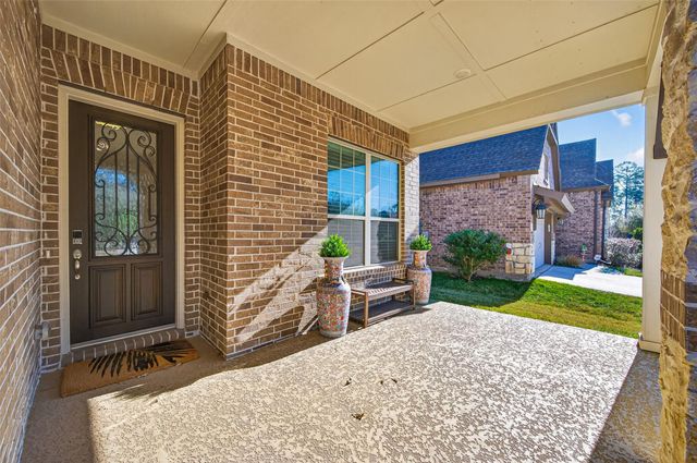 411 Callery Pear Court, Conroe, TX 77304