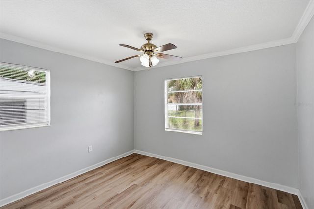 210 E MERRILL AVENUE, Dundee, FL 33838