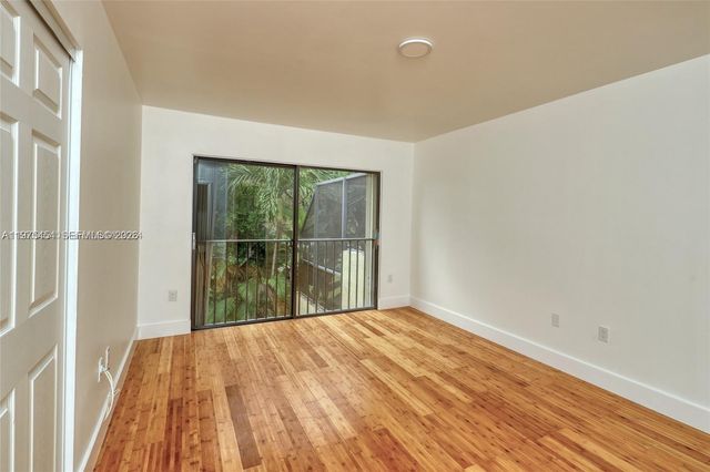 3905 Adra Ave J-46B, Doral, FL 33178