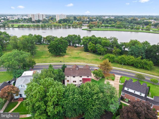 233 S PARK DR, Haddon Township, NJ 08108