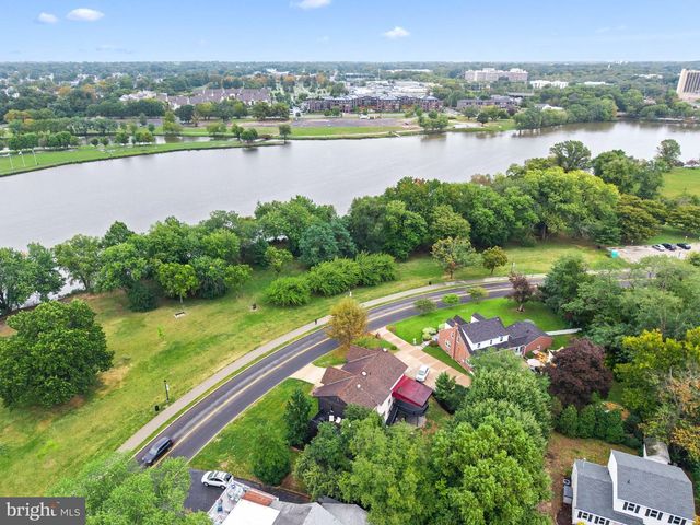 233 S PARK DR, Haddon Township, NJ 08108