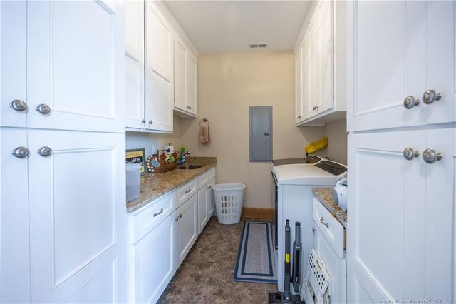 111 N Church Street, Newton Grove, NC 28366