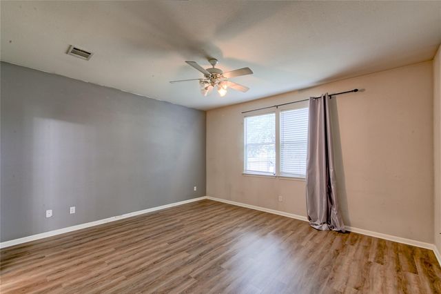 313 Olmos DR, Leander, TX 78641