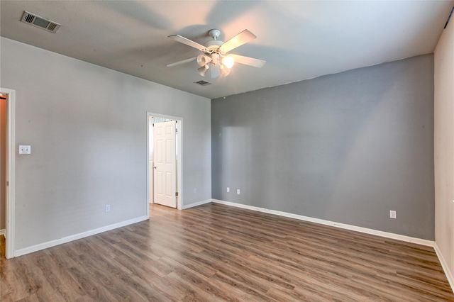 313 Olmos DR, Leander, TX 78641