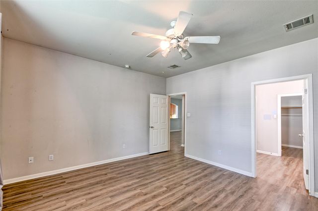313 Olmos DR, Leander, TX 78641
