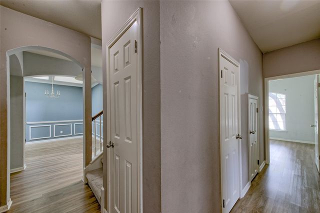 313 Olmos DR, Leander, TX 78641