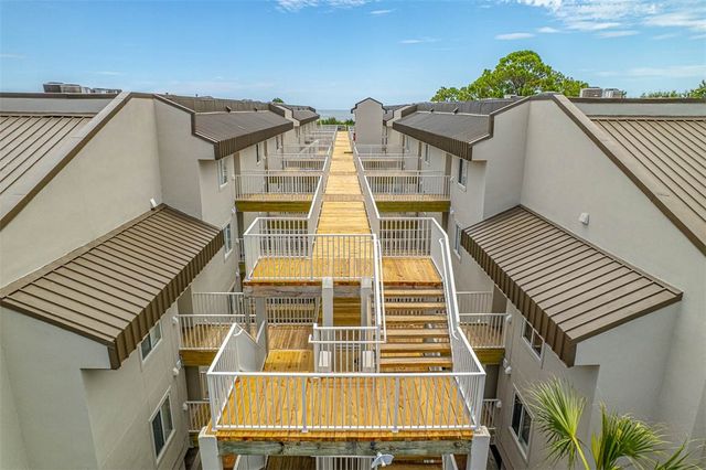 1524 Wood Ave 214, St Simons Island, GA 31522