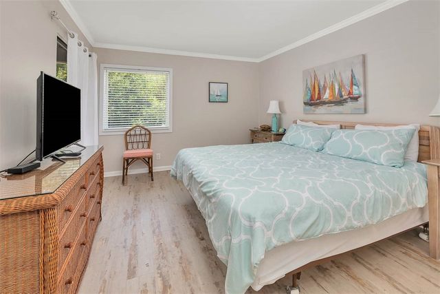 1524 Wood Ave 214, St Simons Island, GA 31522