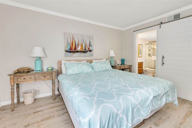 1524 Wood Ave 214, St Simons Island, GA 31522