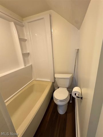 1009 W Wilbeth Road, Akron, OH 44314