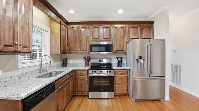 132 Avery Ct, Manchester, TN 37355